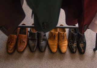 What Shoes to Wear with a Suit? Elegant Choices for Men